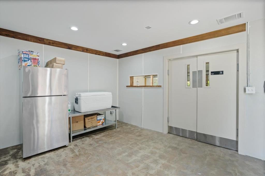 Alvarez Add - Commercial Sale