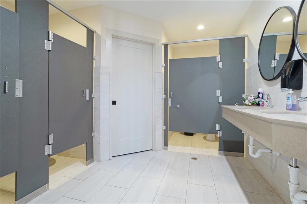 Alvarez Add - Commercial Sale