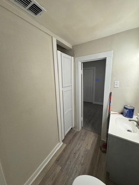 Sayles & Hughes S 2 Blk 11 Ba - Residential Lease