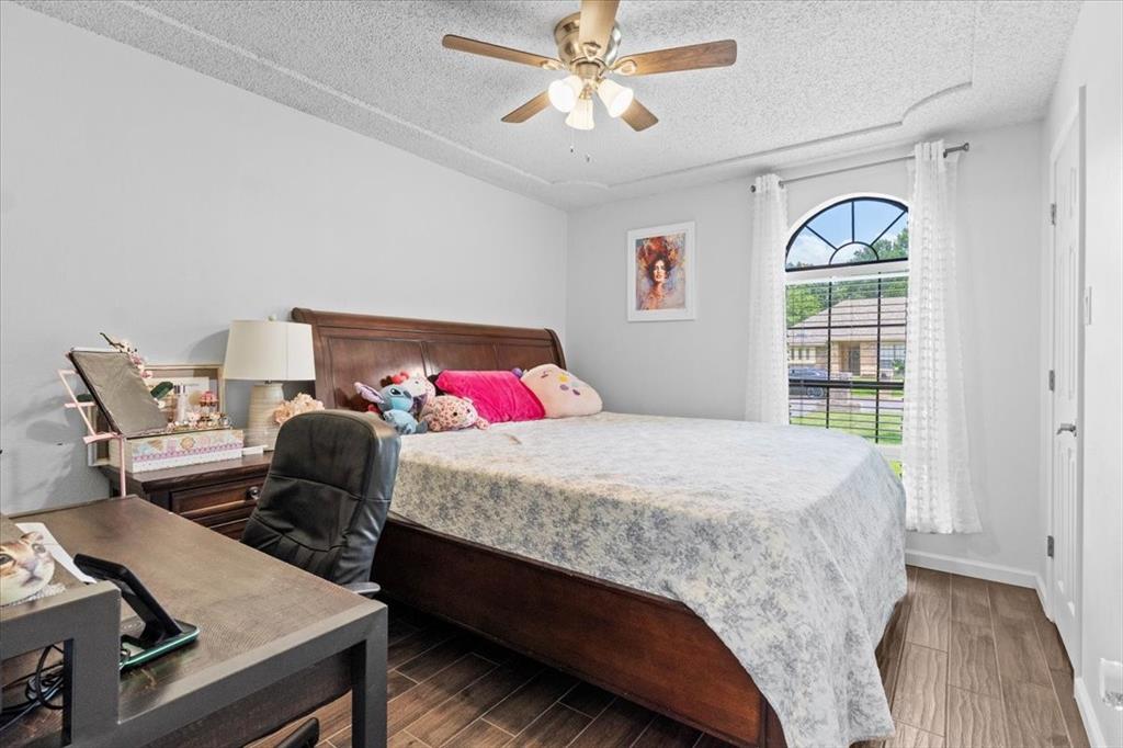 Burleson, Texas 76028, United States, 3 Bedrooms Bedrooms, ,2 BathroomsBathrooms,Residential,Pending,155496