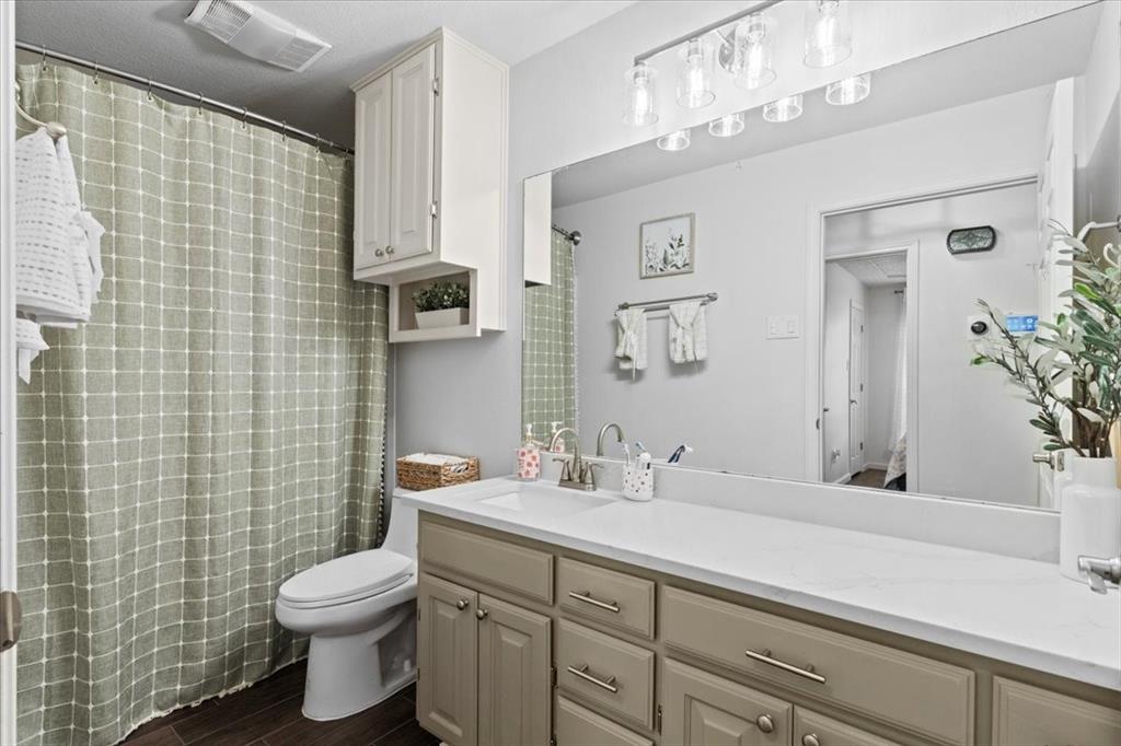 Burleson, Texas 76028, United States, 3 Bedrooms Bedrooms, ,2 BathroomsBathrooms,Residential,Pending,155496