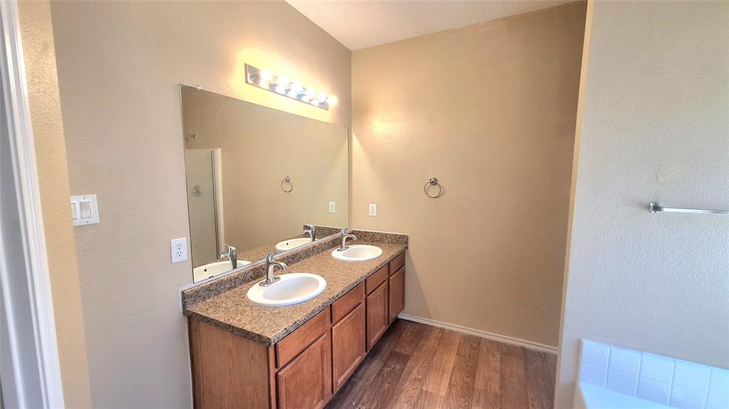 ARBOR RIDGE - Residential