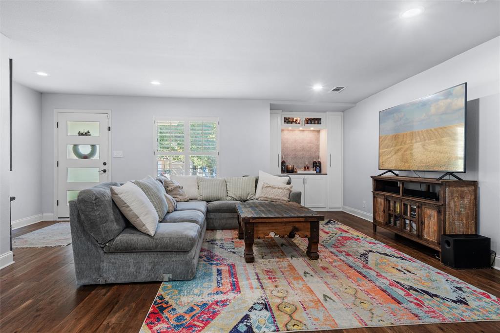 4165 Carolyn Road
