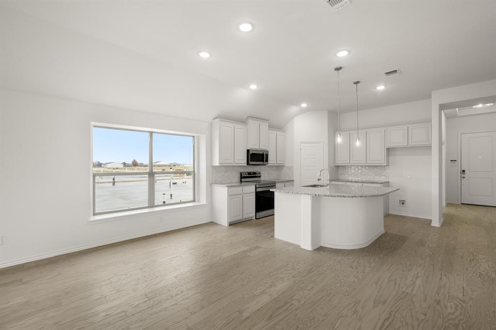 Summer Crest - Residential