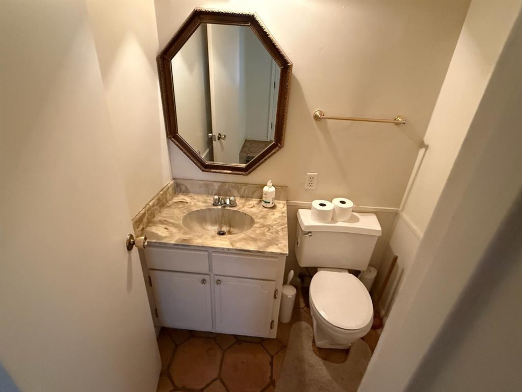 2737 Caton Place