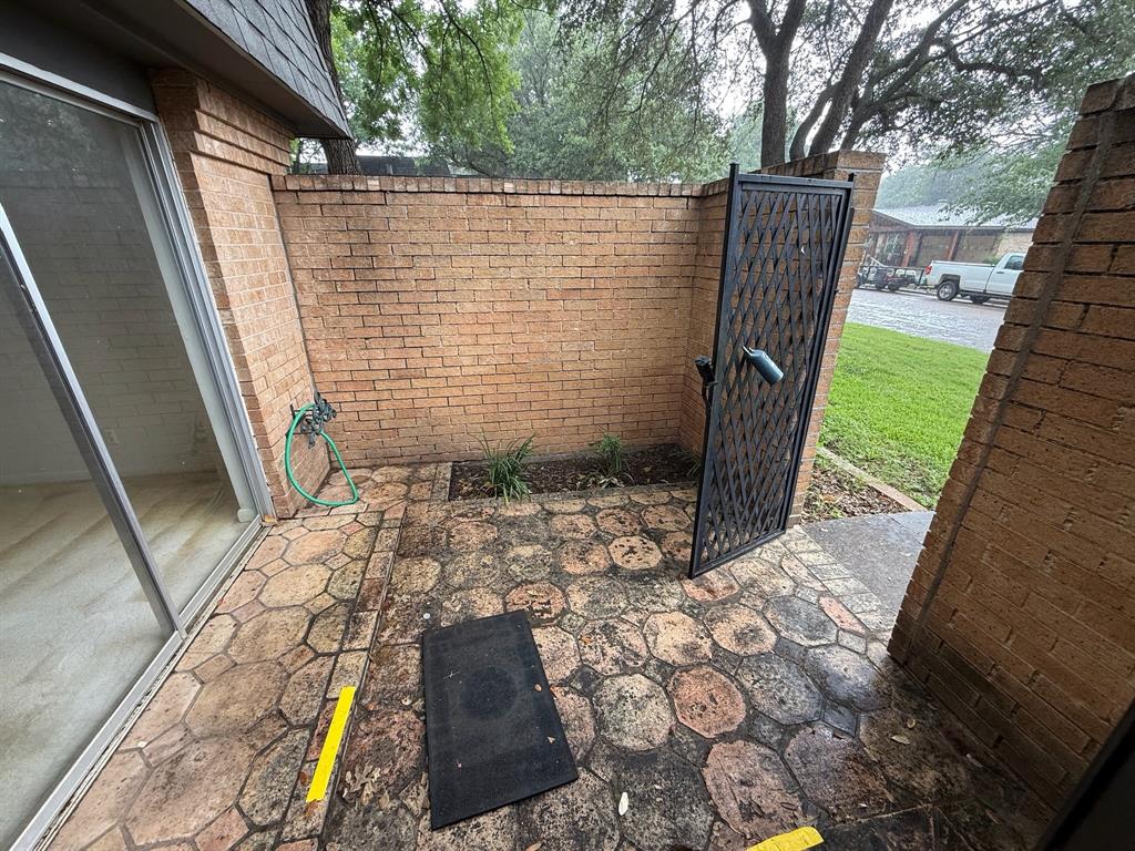 2737 Caton Place