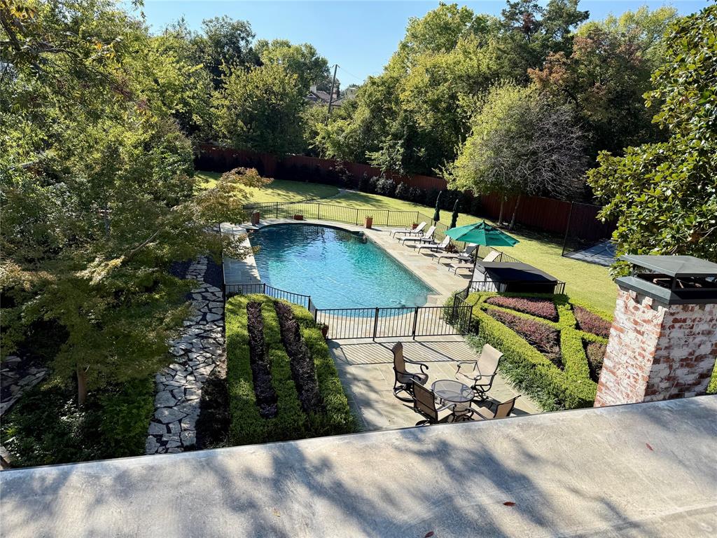 Ella Rose Thatcher - Residential