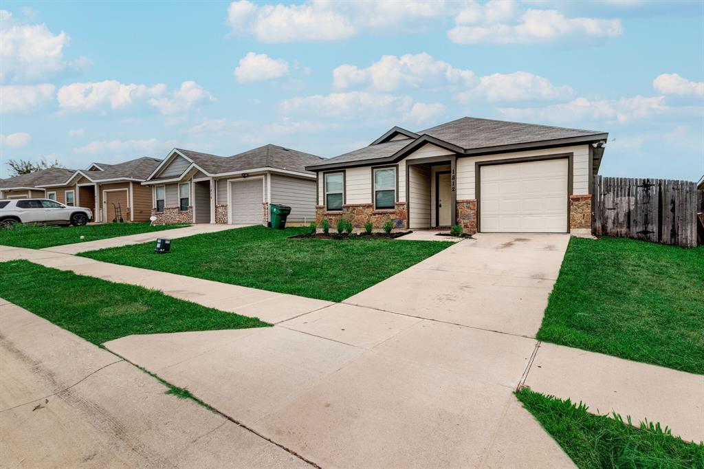 Vista Oak Add - Residential Lease