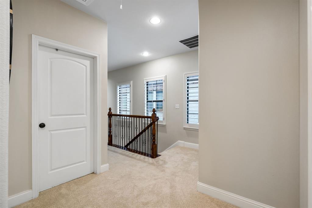 Villas At Ash Creek - Residential