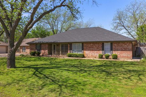 A home in Granbury