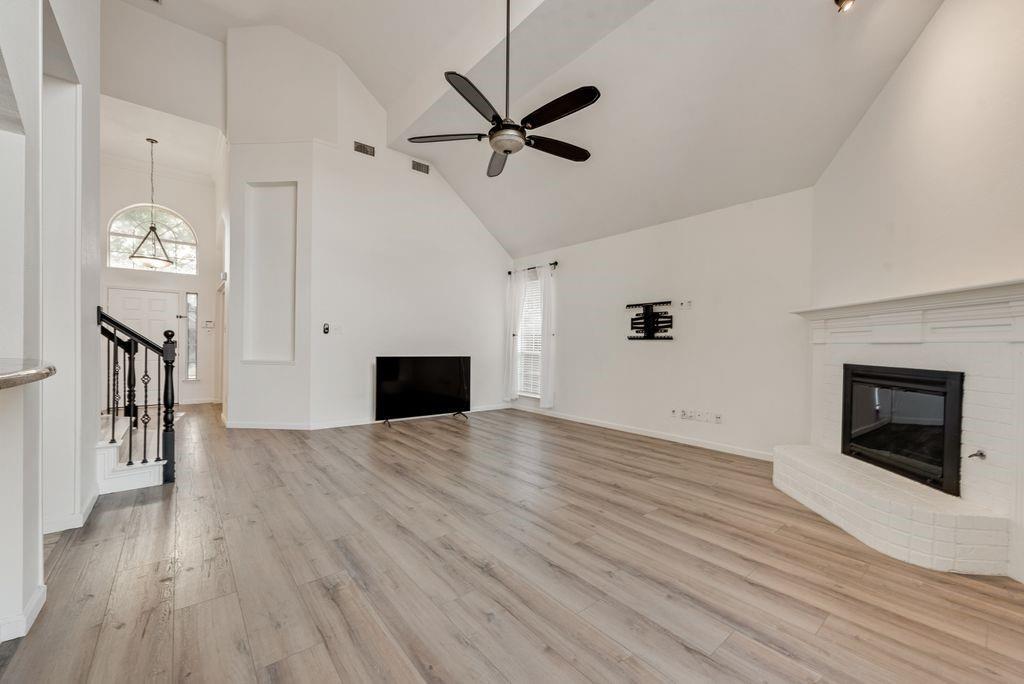 7100 Ledgestone Court