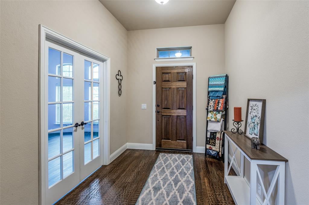 2113 Glorioso Lane
