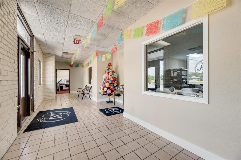 Nnw - Commercial Sale