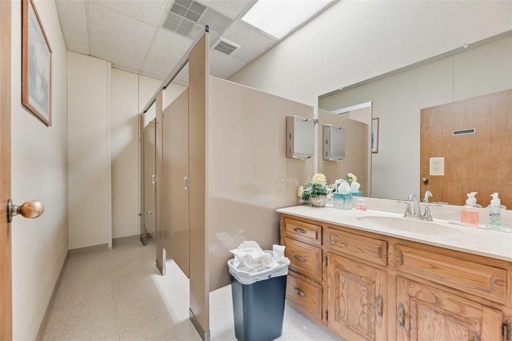 Nnw - Commercial Sale