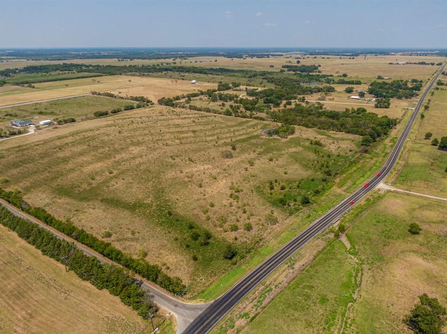 Here is the perfect spot for your dream home or investment! This expansive corner lot offers over 18.9 acres of cleared, flood-zone-free land with abundant frontage. Great opportunity for building a home or barndominium, farming, and animals. Located just 15 minutes from the shores of Lake Tawakoni, this property is ideal for outdoor enthusiasts and those seeking a peaceful retreat. Conveniently situated with easy access to Buc-ee's shopping area and a quick 40 minute drive to Downtown Dallas. Enjoy the best of both worlds—quiet, country living with easy access to modern conveniences and commuting to work.