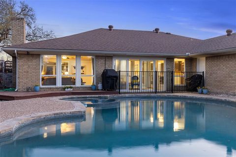 Photo of 1105 E Spring Valley Road, Richardson, TX 75081 (MLS # 21131725)