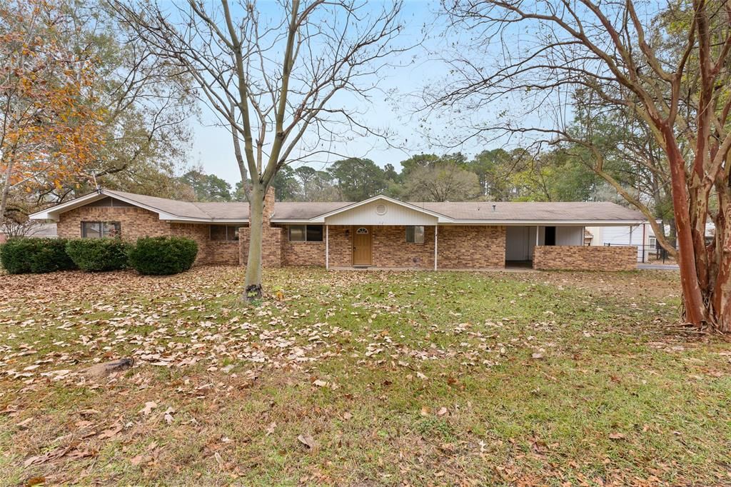 Photo of 1621 Baseball Loop, Diana, TX 75640 (MLS # 21125926)