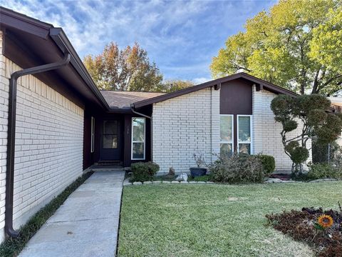 136 Village Drive Lewisville TX 75067