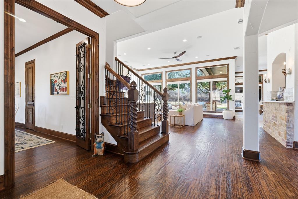 3800 Long Meadow Drive