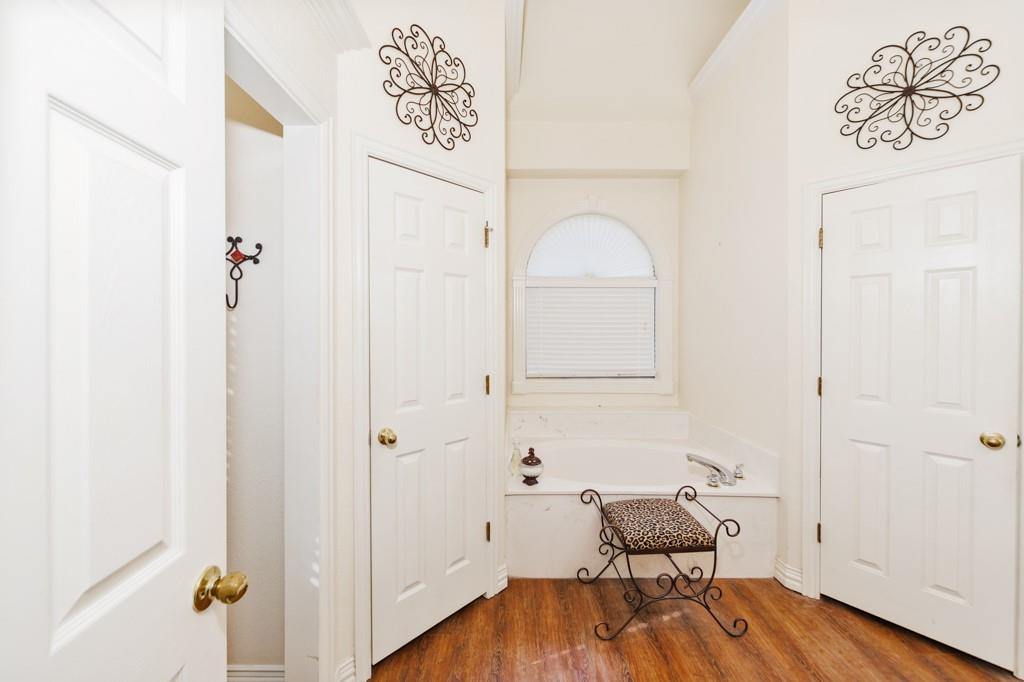 Runaway Bay Unit 2 - Residential