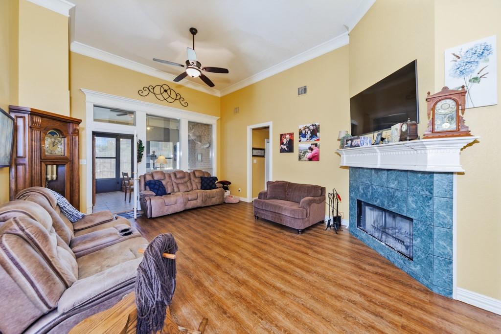 Runaway Bay Unit 2 - Residential