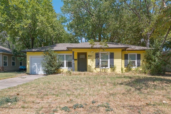 608 WESTWAY ST, DENTON, TX 76201 - Image 7cb39b2237f936fe245c9b4e1a7c433e/3775335685