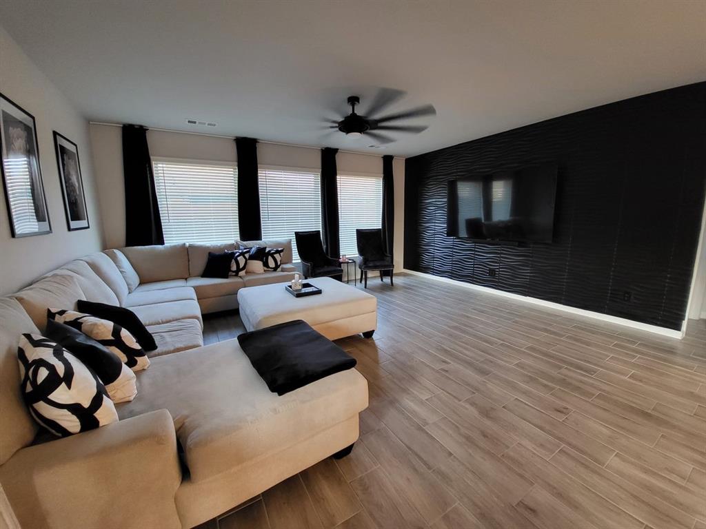 Photo of 1413 Lawnview Drive, Forney, TX 75126 (MLS # 21347790)
