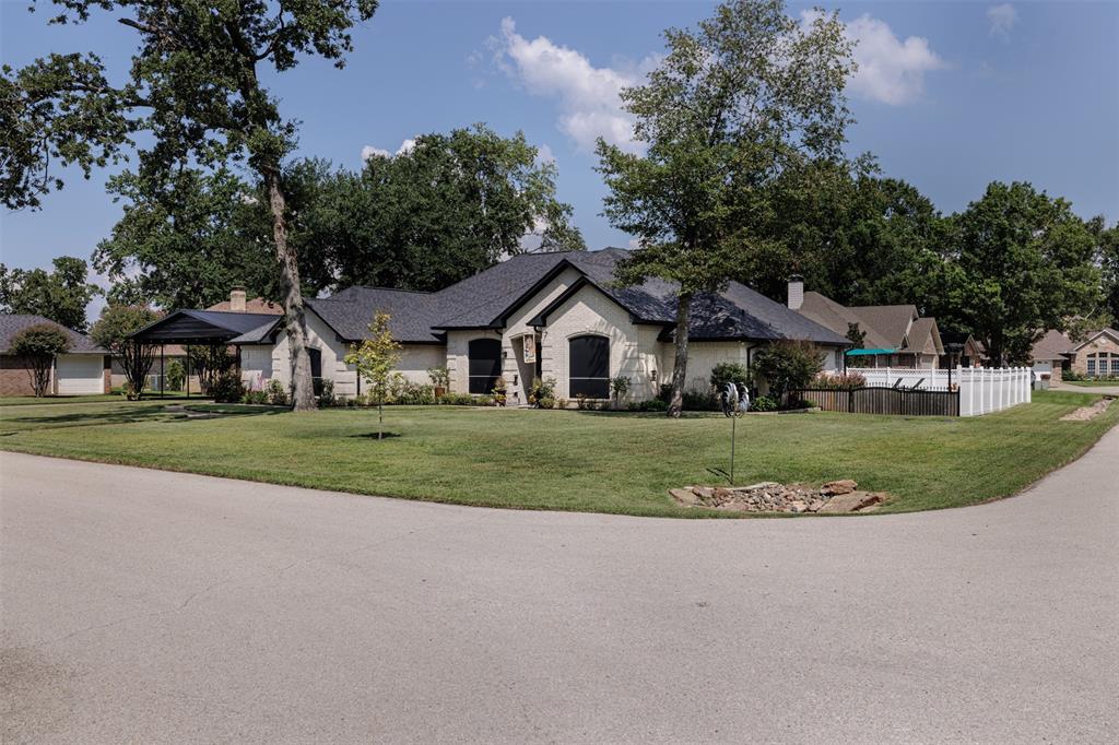 Emerald Bay - Residential