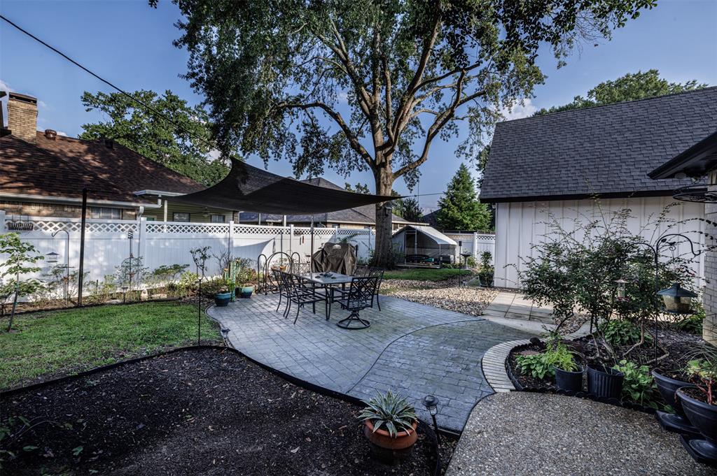 Emerald Bay - Residential