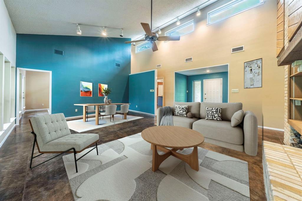 4524 Coyote Point