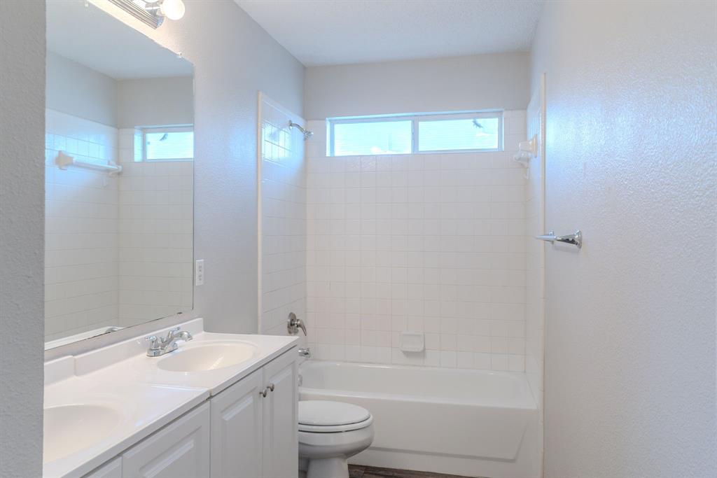 Creek Crossing Estates - Residential