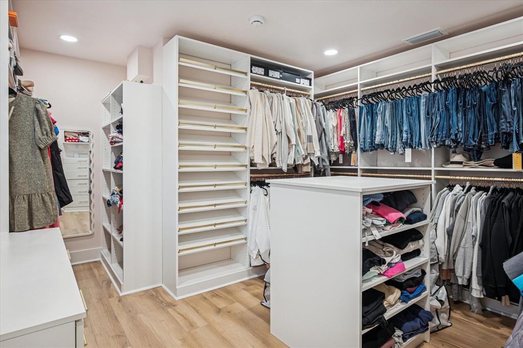 Royal Highlands - Residential