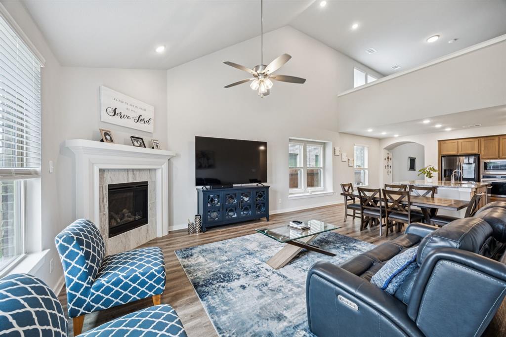 3915 Mercedes Bend