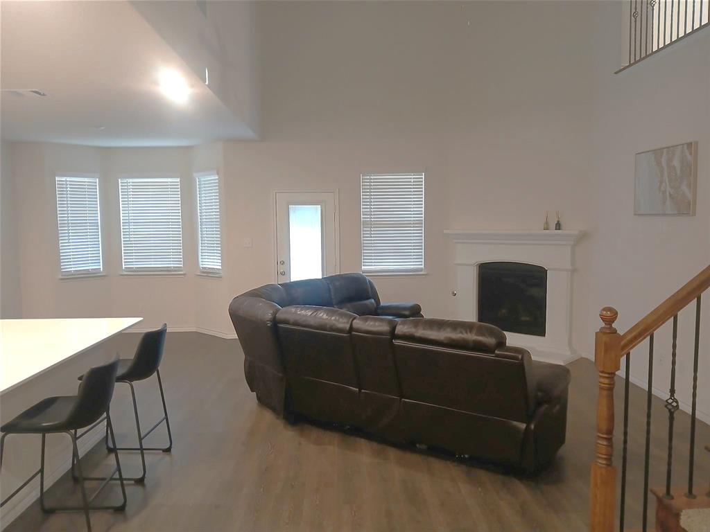 3943 Sidney Lane