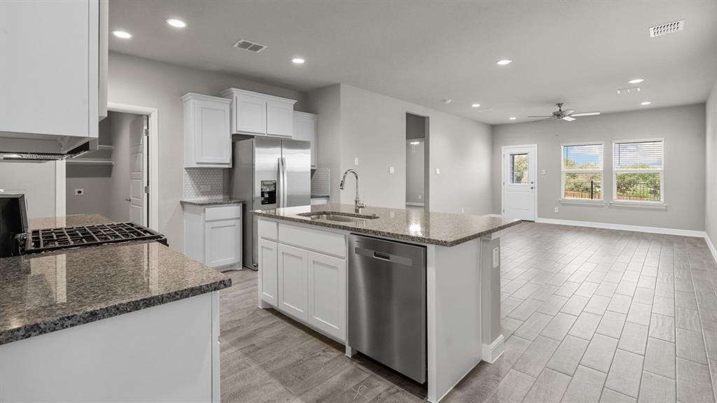 10653 DIAMOND MINES Drive