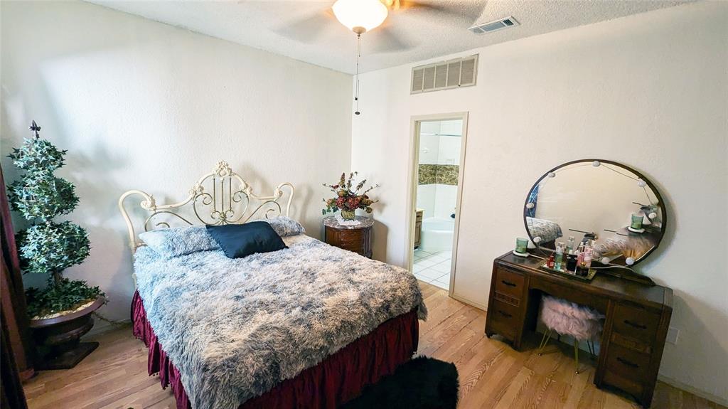 Emily Lane Condo - Residential