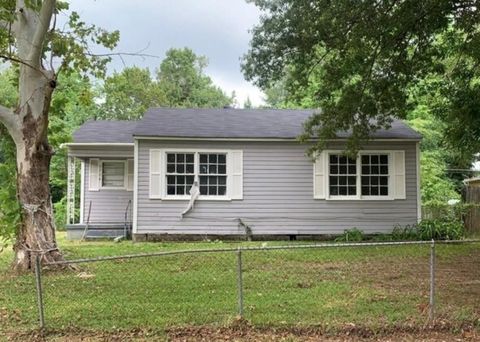 2726 Lakehurst Shreveport LA 71108