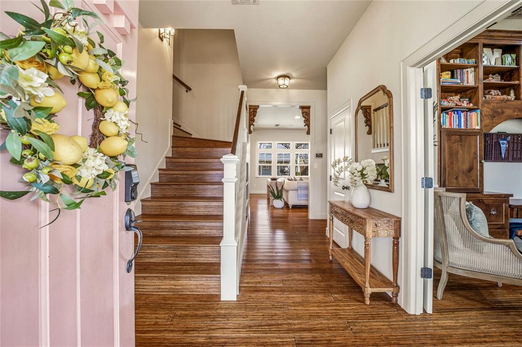 907 Cherry Street
