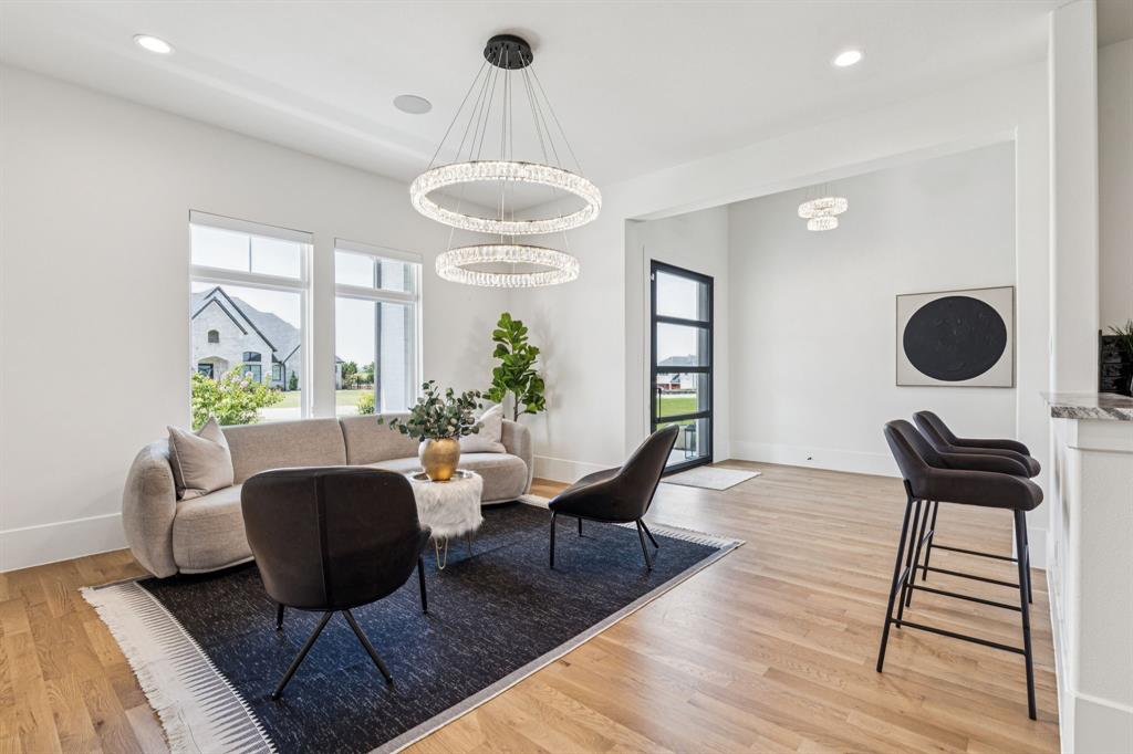 1711 Beverly Lane