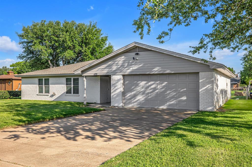 400 Tahiti Drive