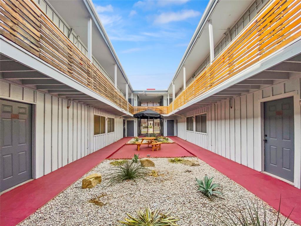 South Hemphill Heights Add - Residential Income