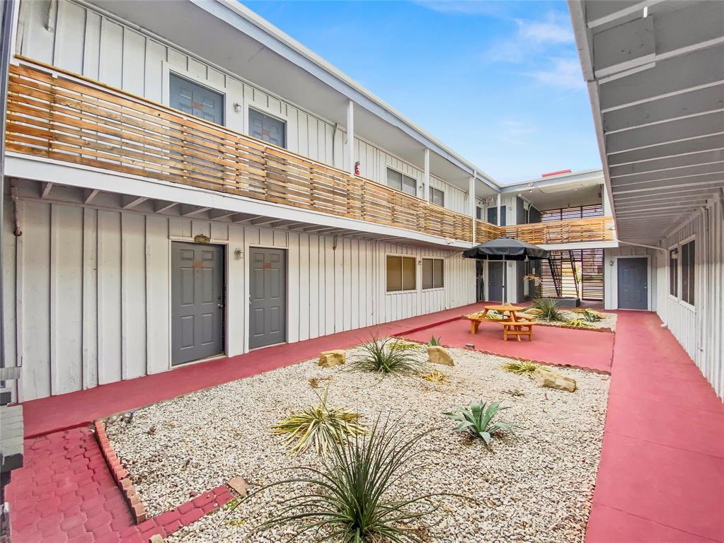 South Hemphill Heights Add - Residential Income