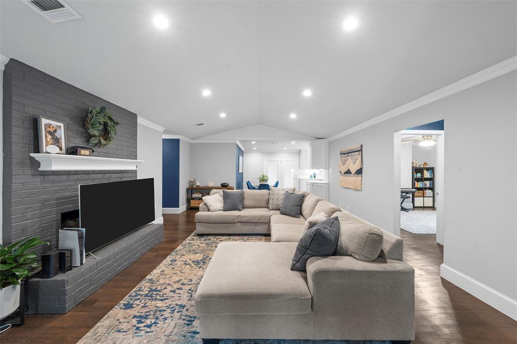 7104 Canterbury Drive