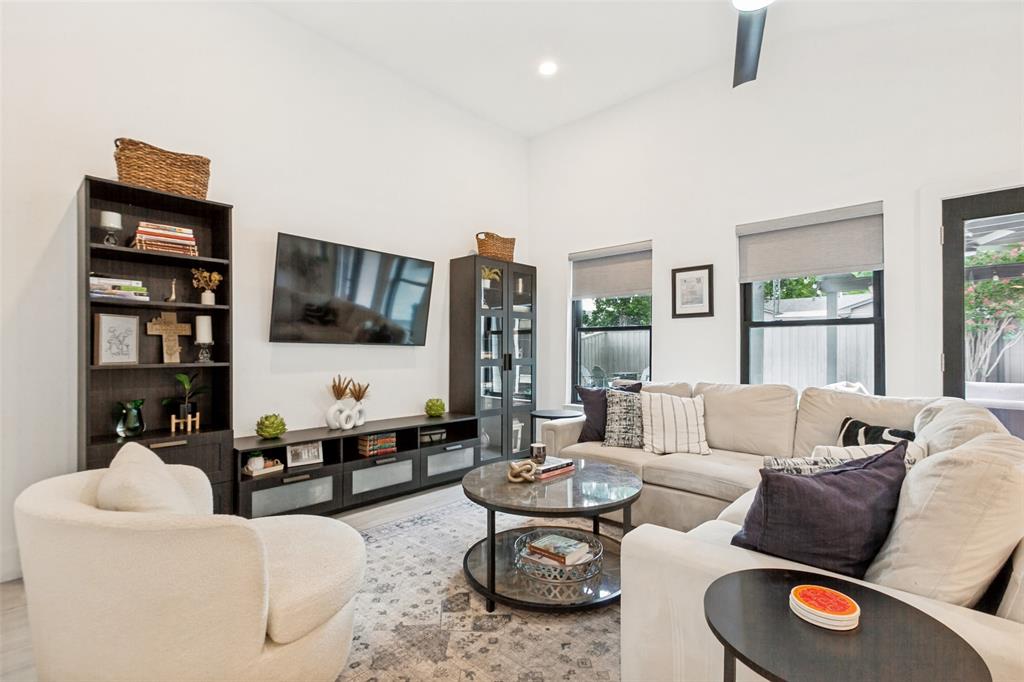 411 Ridgewood Drive