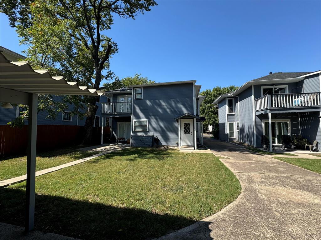 BLK 737 TR 3 - Residential Income