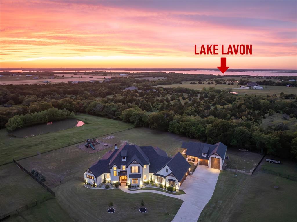 2900 Deer Run Trail