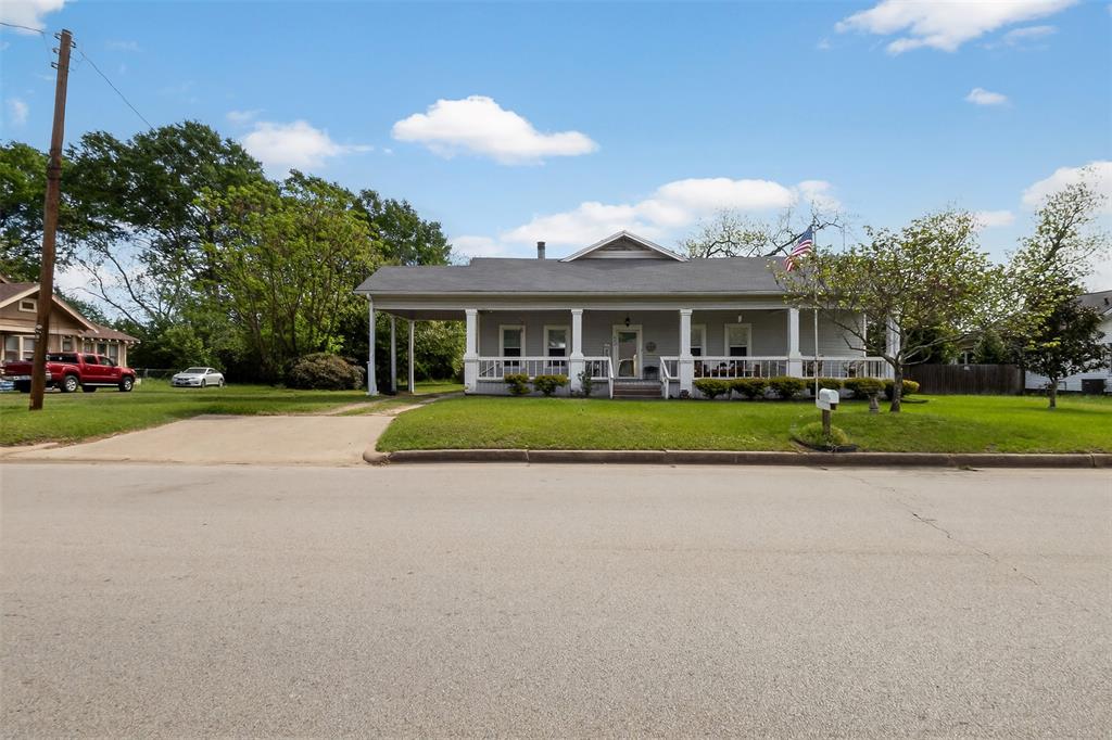 603 N Montgomery