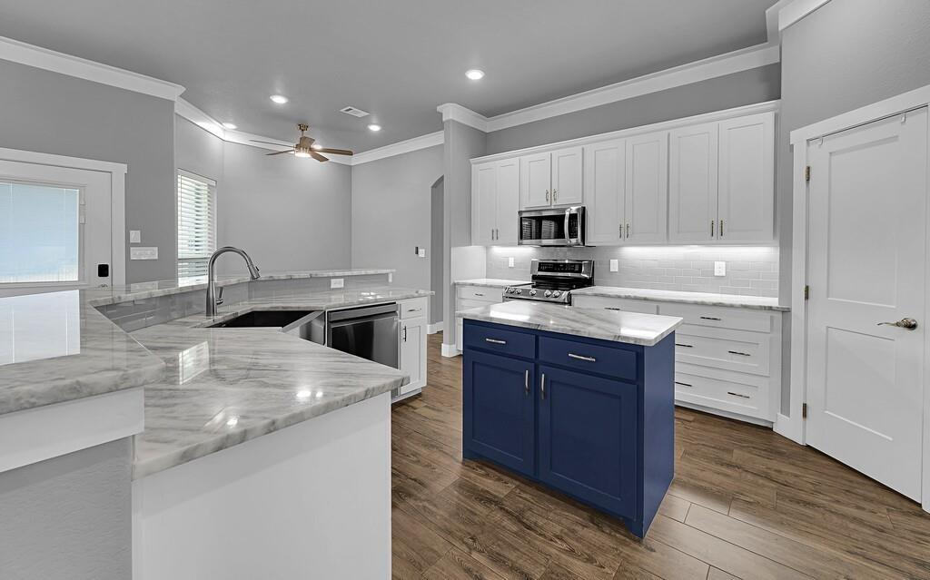 White Bluff #01 - Residential