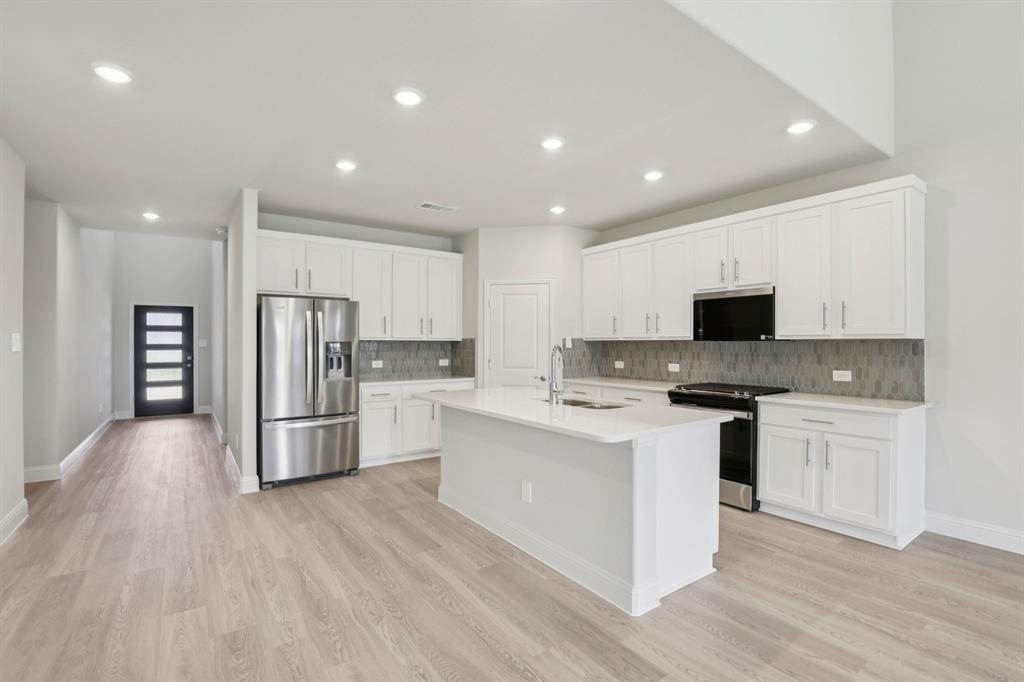 2206 Windy Trail
