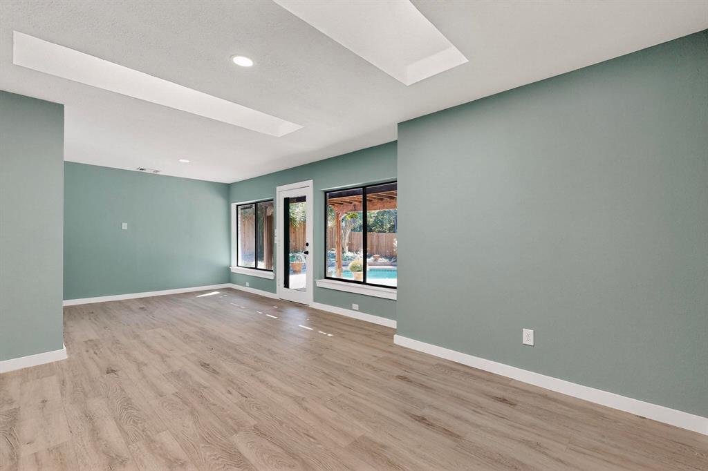 926 venice Circle
